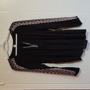 Old Navy Black Embroidered Flowy Blouse US S